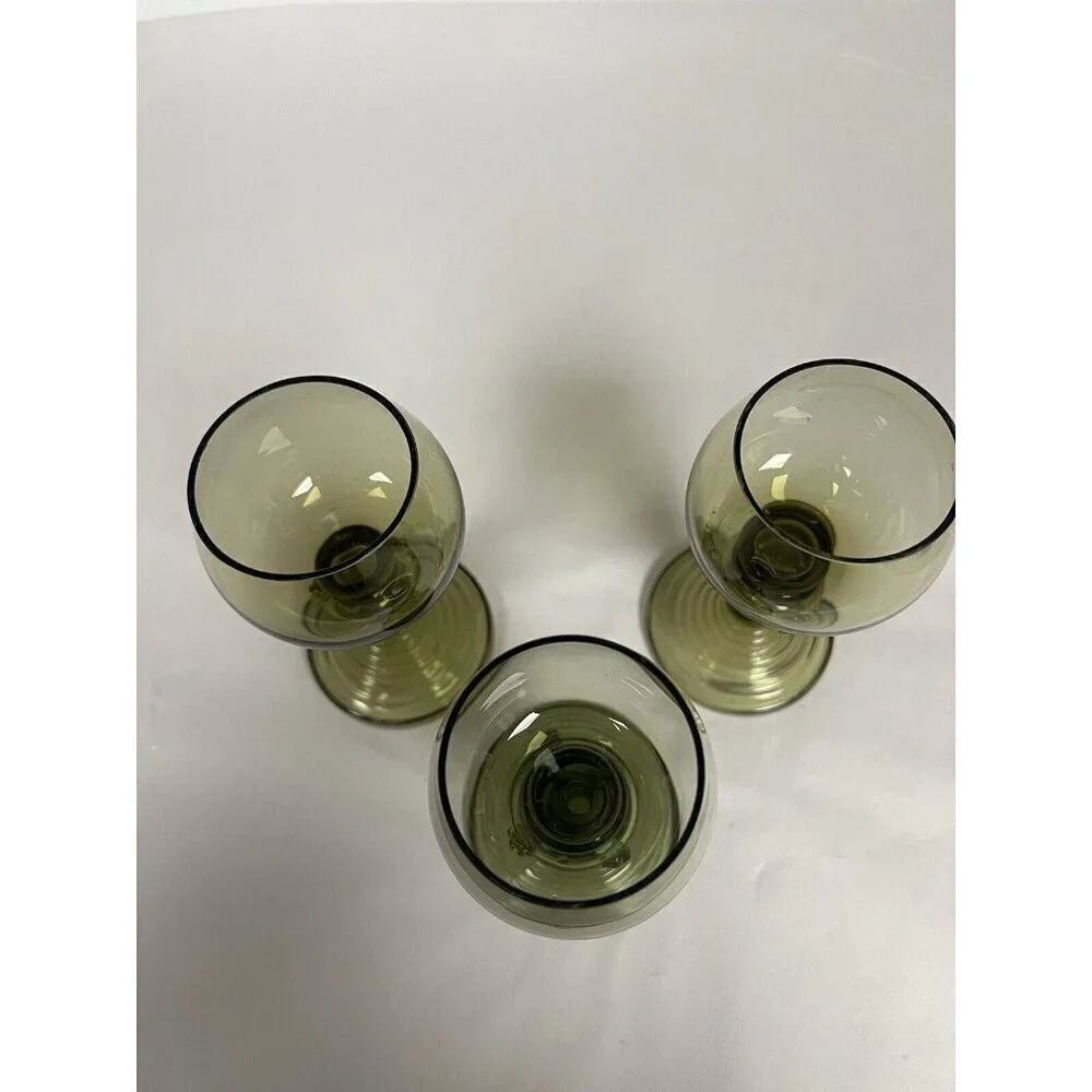 Theresienthal in Bavaria, glass pattern 544. Green Victorian vine glasses set 3